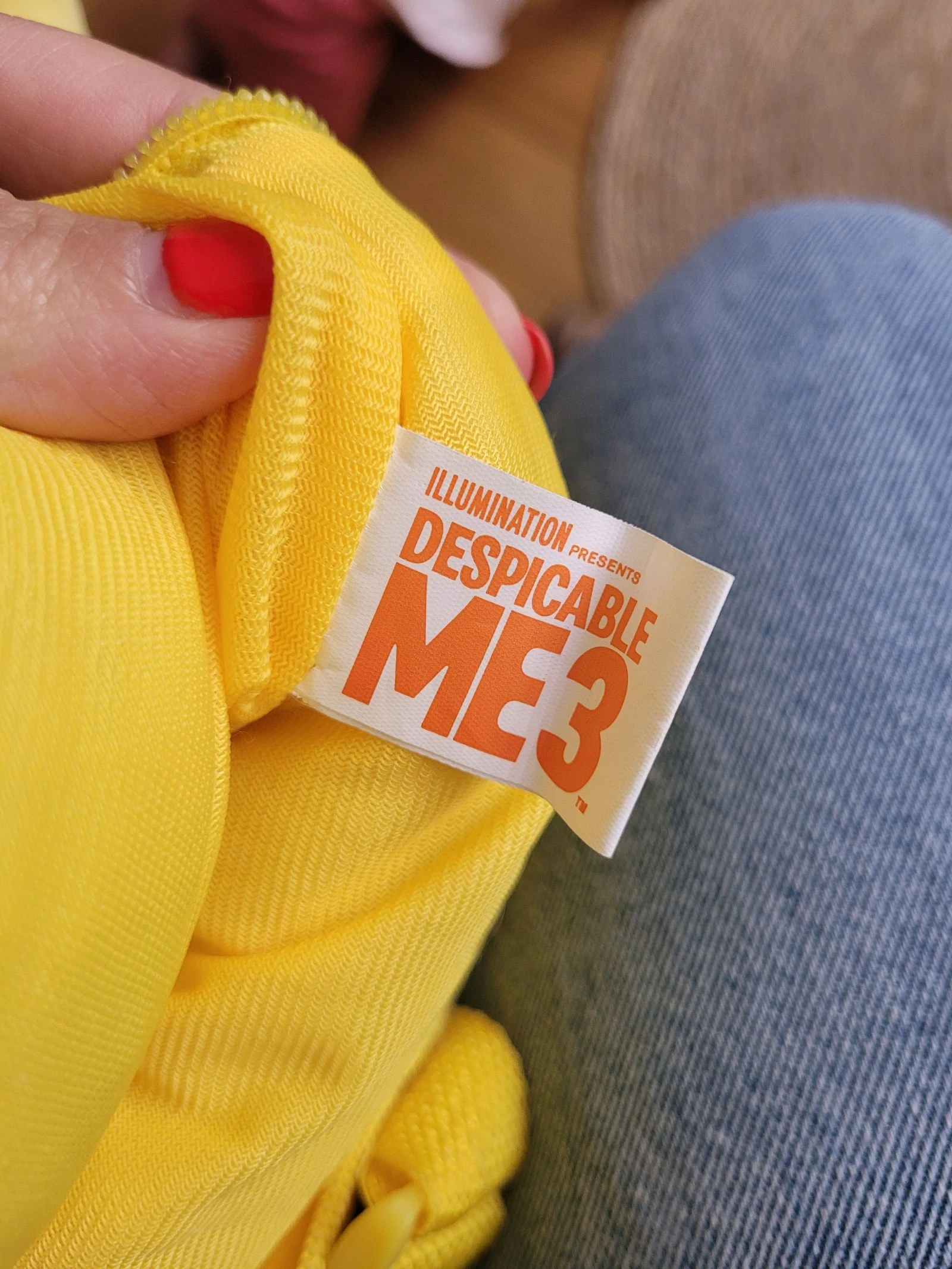 Mochila de peluche minion – photo 4